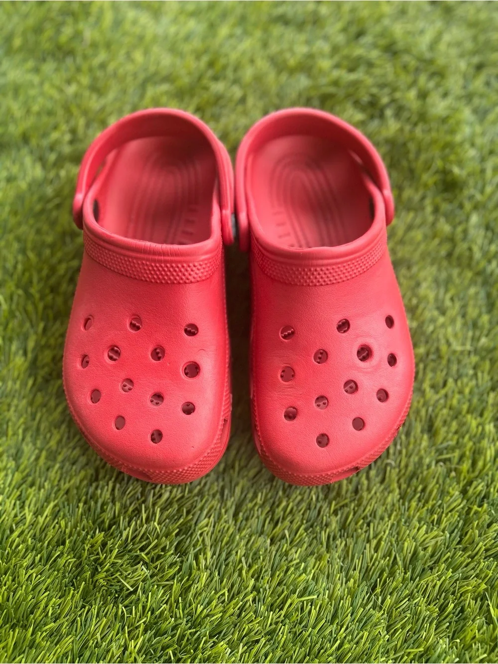 CROCS Kids Classic Clog in Red